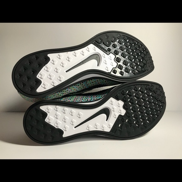 Nike Flyknit Racer Multicolor  sizes 9.5 and 10.5 - Picture 8 of 8